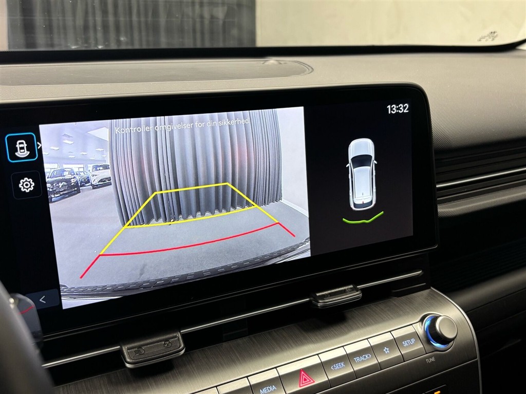 Hyundai Kona Electric 65,4 kWh Essential Long Range 217HK 5d Aut. - Image 14