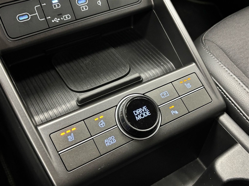 Hyundai Kona Electric 65,4 kWh Essential Long Range 217HK 5d Aut. - Image 15