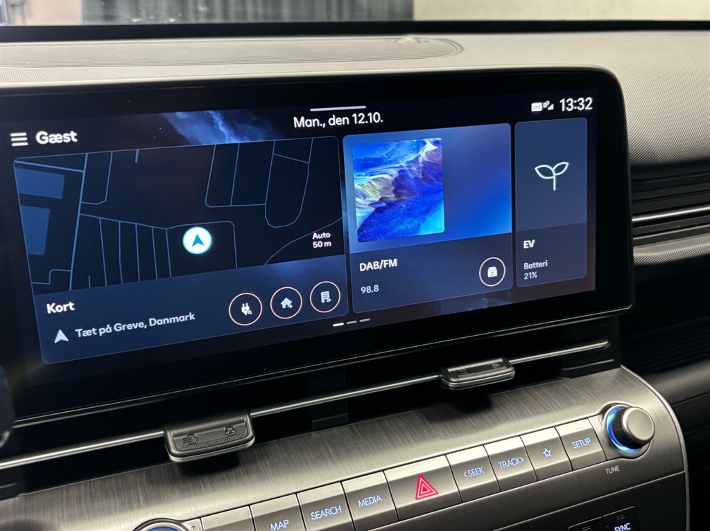 Hyundai Kona Electric 65,4 kWh Essential Long Range 217HK 5d Aut. - Image 18