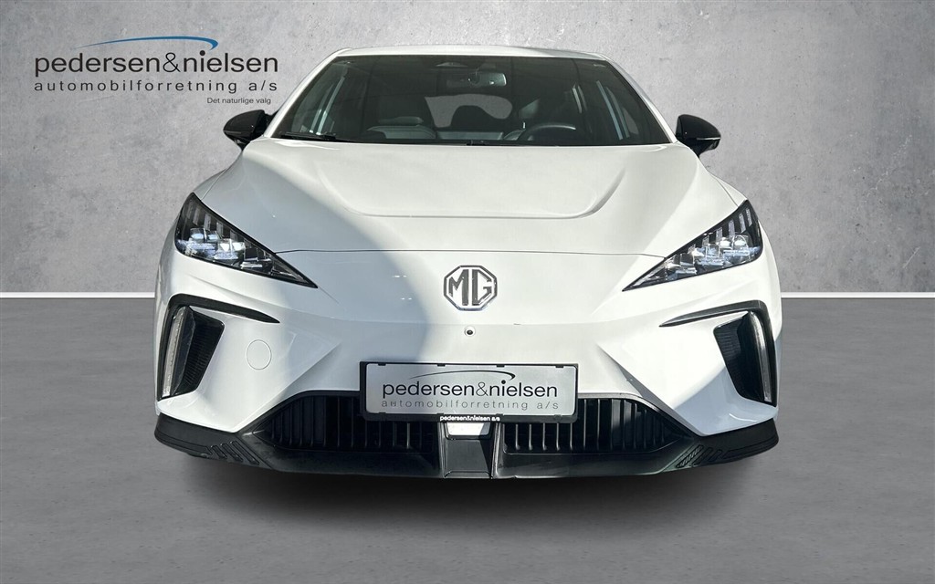 MG MG4 Electric EL Luxury 204HK 5d Aut. - Image 8
