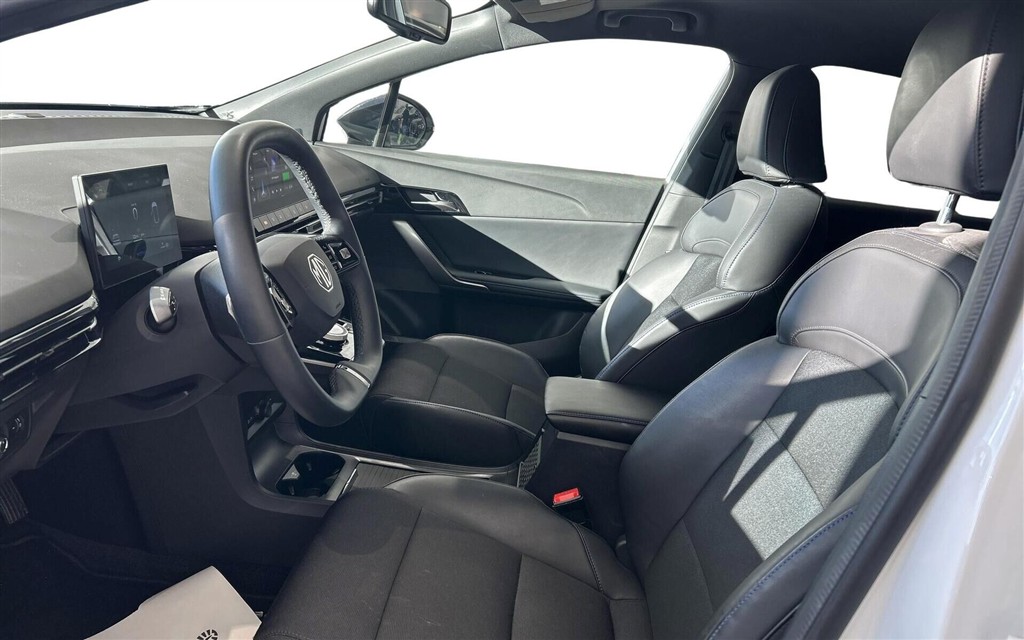 MG MG4 Electric EL Luxury 204HK 5d Aut. - Image 9