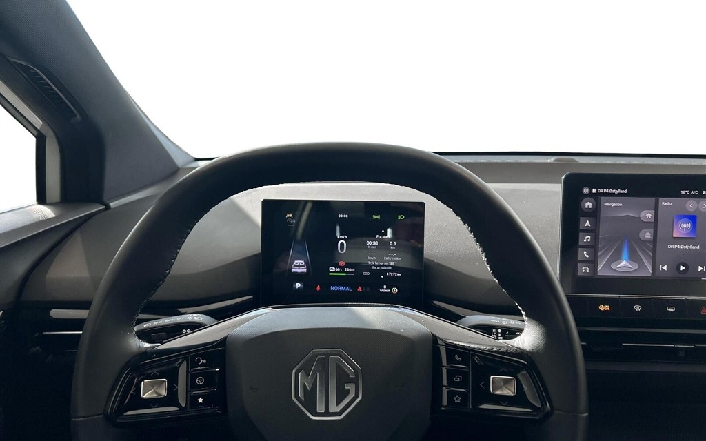 MG MG4 Electric EL Luxury 204HK 5d Aut. - Image 12