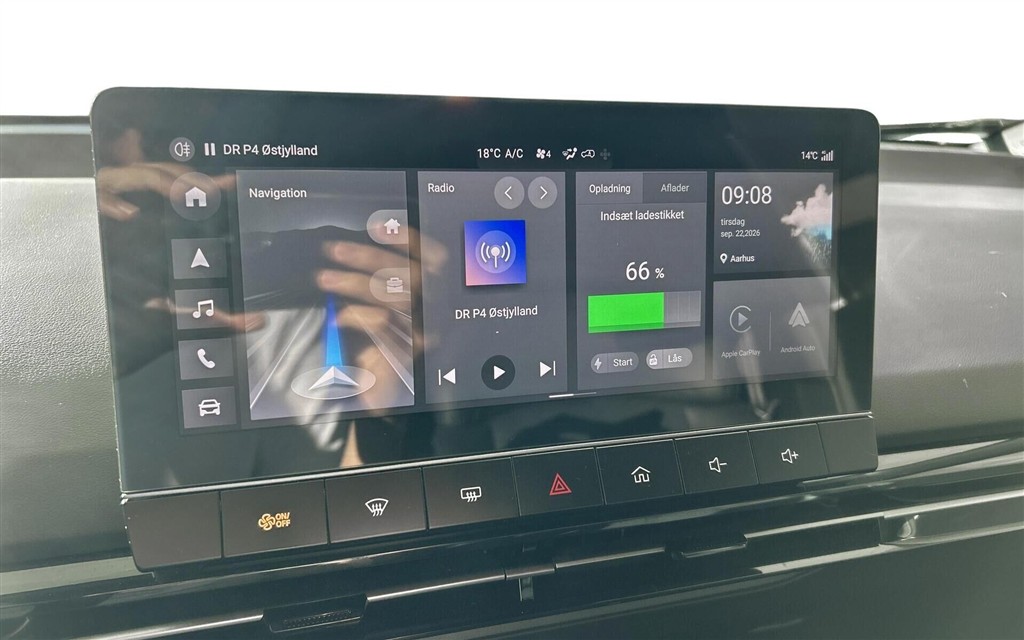 MG MG4 Electric EL Luxury 204HK 5d Aut. - Image 13