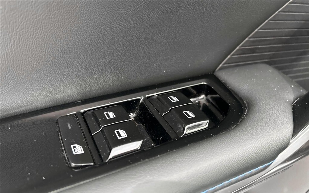MG MG4 Electric EL Luxury 204HK 5d Aut. - Image 15
