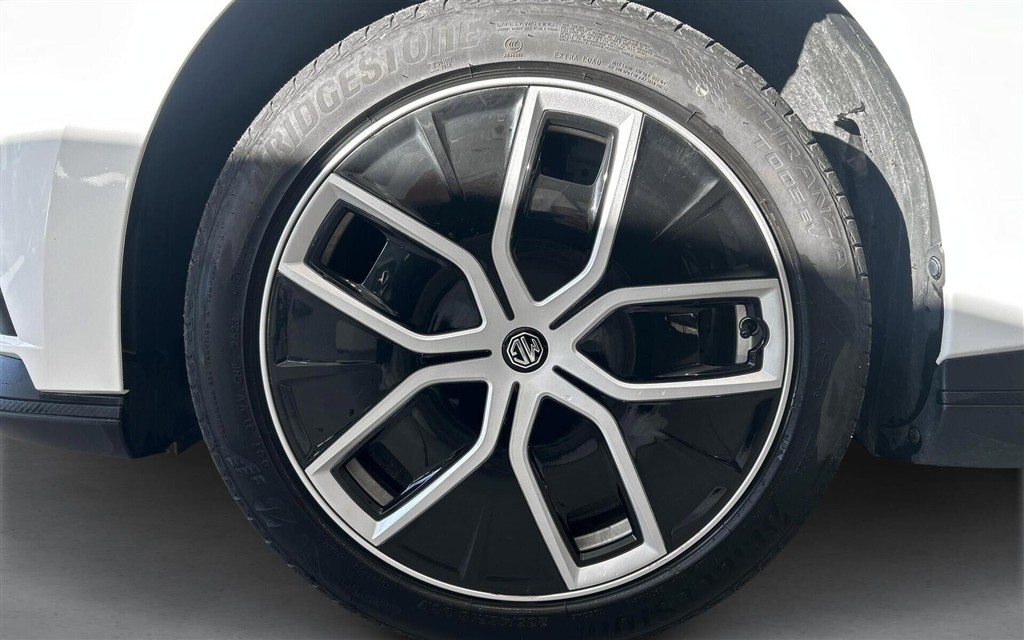 MG MG4 Electric EL Luxury 204HK 5d Aut. - Image 16