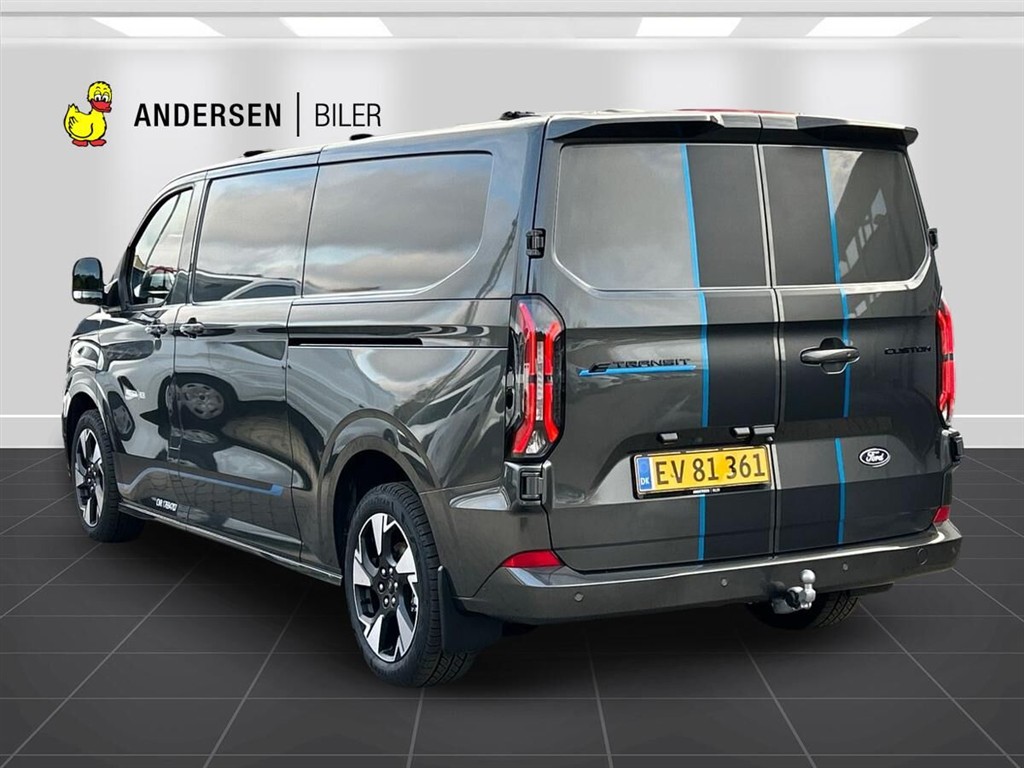 Ford E-Transit Custom 340 L2H1 EL Sport 286HK Van Aut. - Image 6