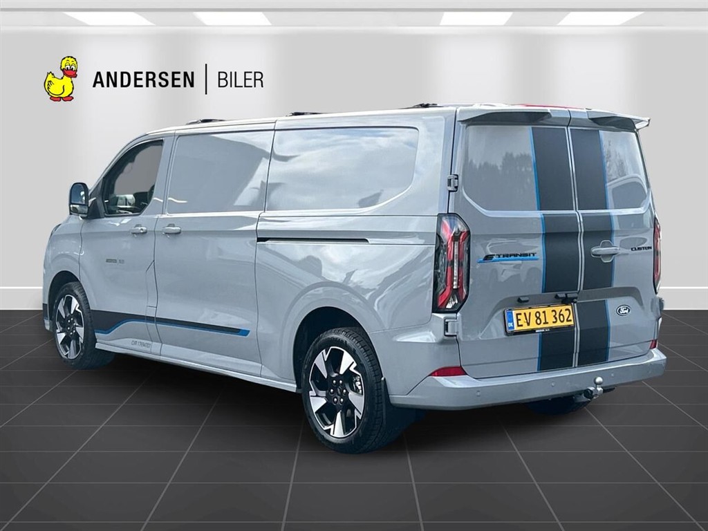 Ford E-Transit Custom 340 L2H1 EL Sport 286HK Van Aut. - Image 9