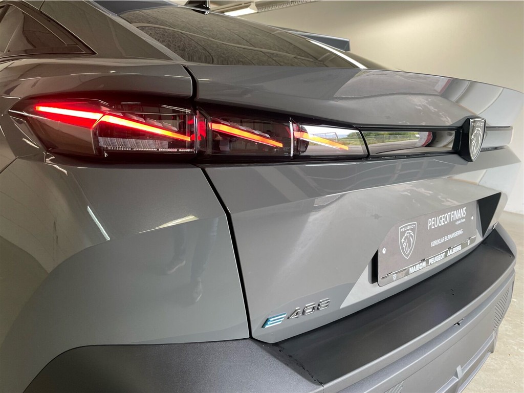 Peugeot e-408 EL GT 210HK 5d Aut. - Image 15