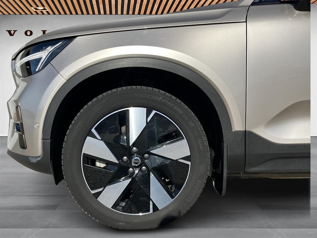 Volvo XC40 Recharge Extended Range Ultimate 252HK 5d Aut. - Image 9
