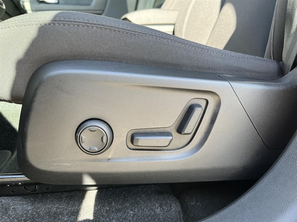 Volvo XC40 Recharge Extended Range Ultimate 252HK 5d Aut. - Image 15