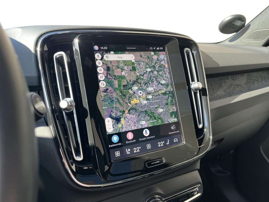 Volvo XC40 Recharge Extended Range Ultimate 252HK 5d Aut. - Image 17