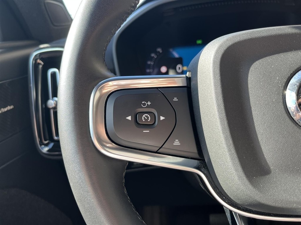Volvo XC40 Recharge Extended Range Ultimate 252HK 5d Aut. - Image 20
