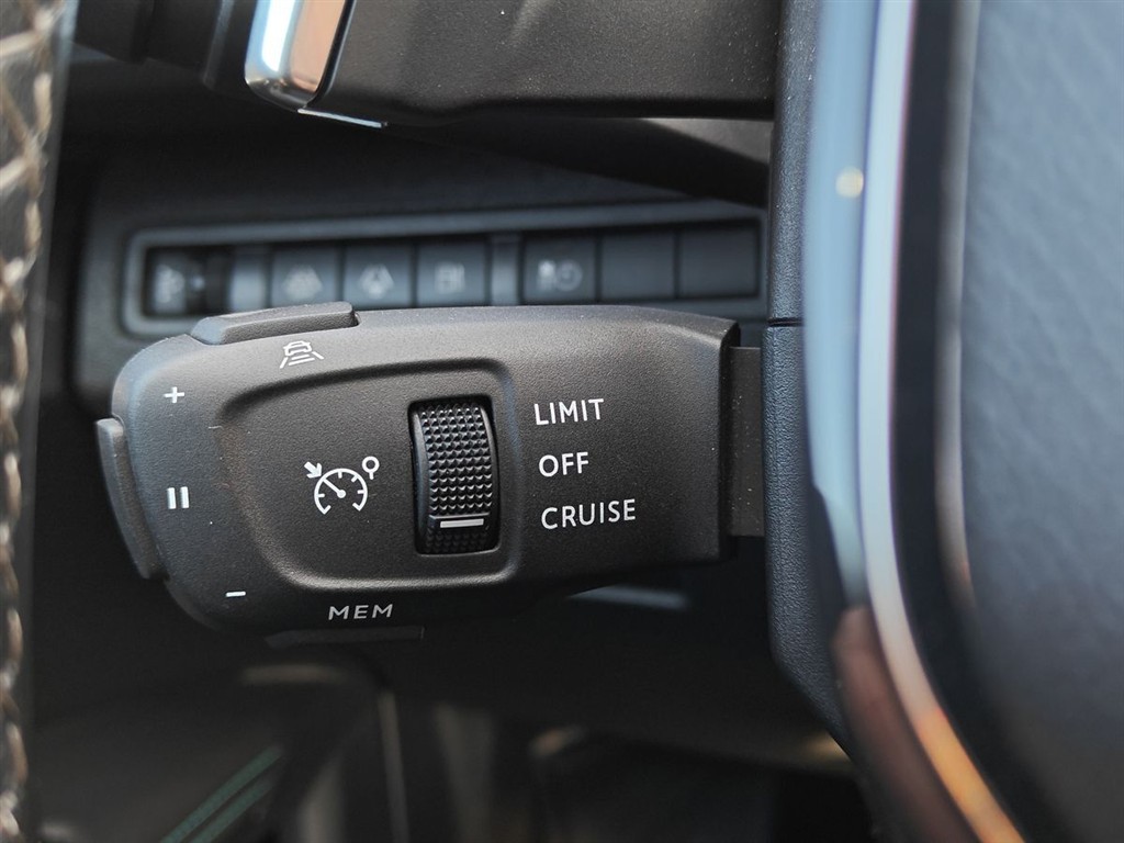 Peugeot 3008 1,6 PureTech Plugin-hybrid Selection Sport EAT8 225HK 5d 8g Aut. - Image 16