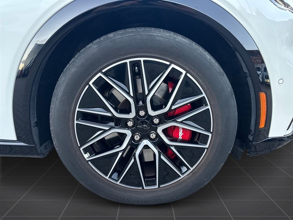 Ford Mustang Mach-E EL UR Premium AWD 351HK 5d Aut. - Image 6