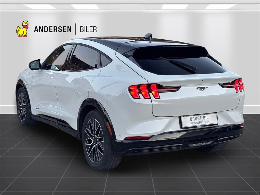 Ford Mustang Mach-E EL UR Premium AWD 351HK 5d Aut. - Image 7