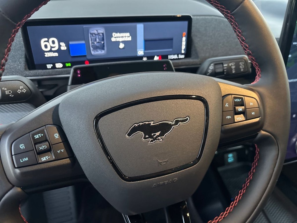Ford Mustang Mach-E EL UR Premium AWD 351HK 5d Aut. - Image 16