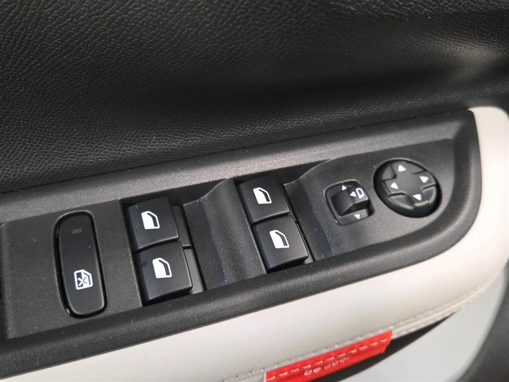 Citroën e-C3 Aircross Extended Range Max 113HK 5d Aut. - Image 7