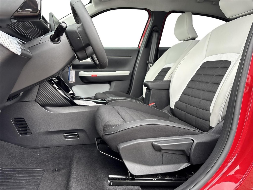 Citroën e-C3 Aircross Extended Range Max 113HK 5d Aut. - Image 4