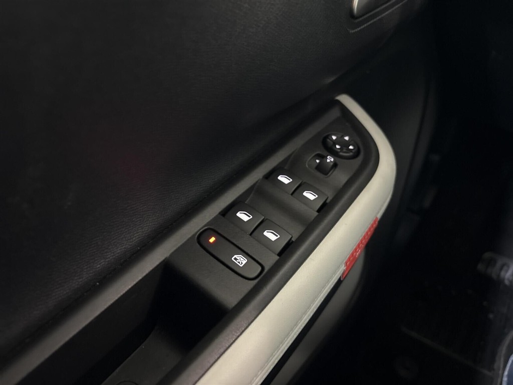 Citroën e-C3 Aircross Extended Range Max 113HK 5d Aut. - Image 17