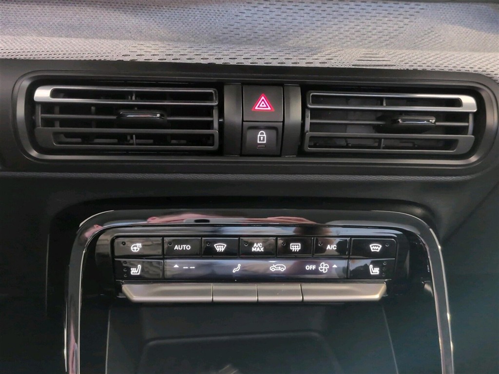 Citroën e-C3 Aircross Extended Range Max 113HK 5d Aut. - Image 13