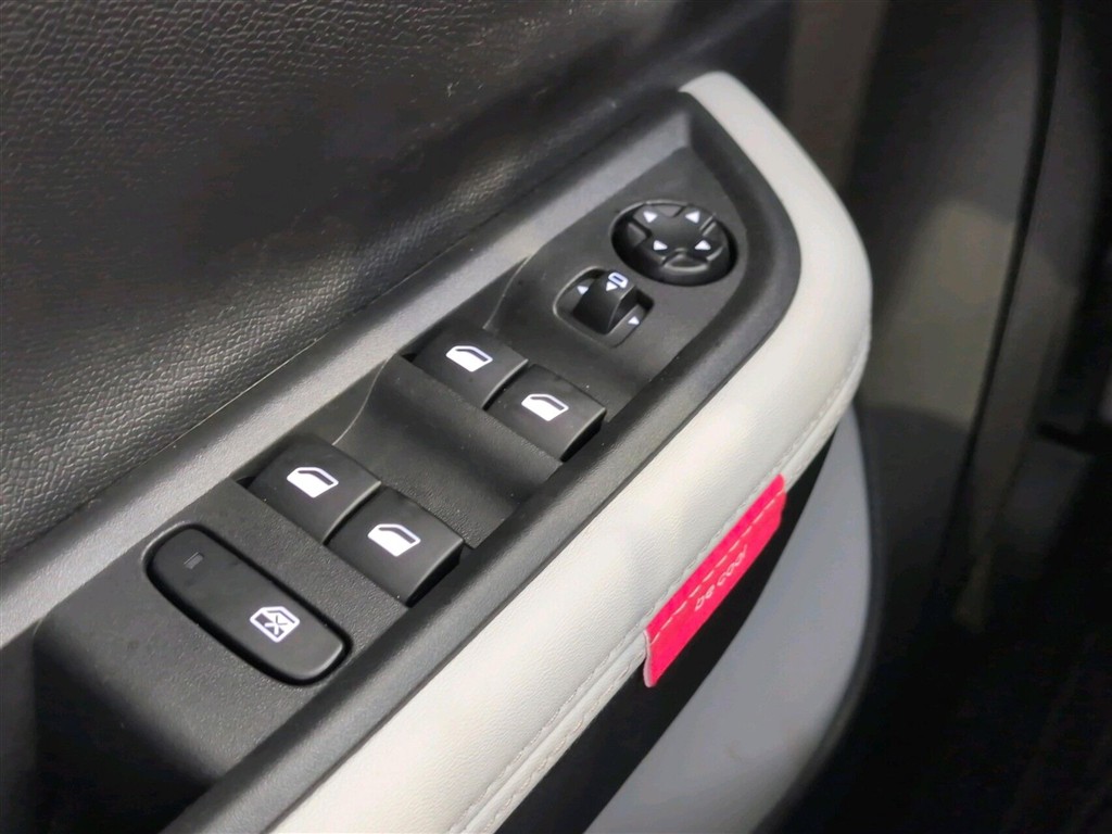 Citroën e-C3 Aircross Extended Range Max 113HK 5d Aut. - Image 15