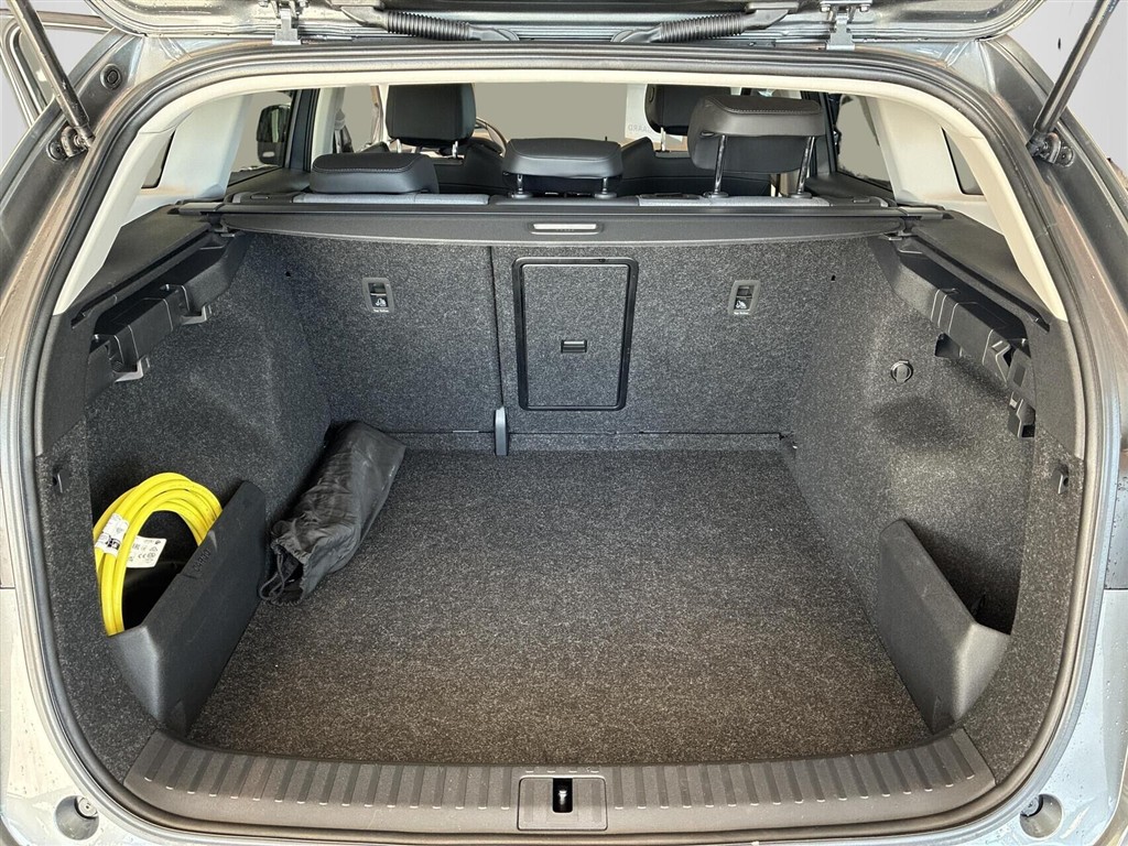 Skoda Enyaq 85x iV 4x4 286HK 5d Aut. - Image 13