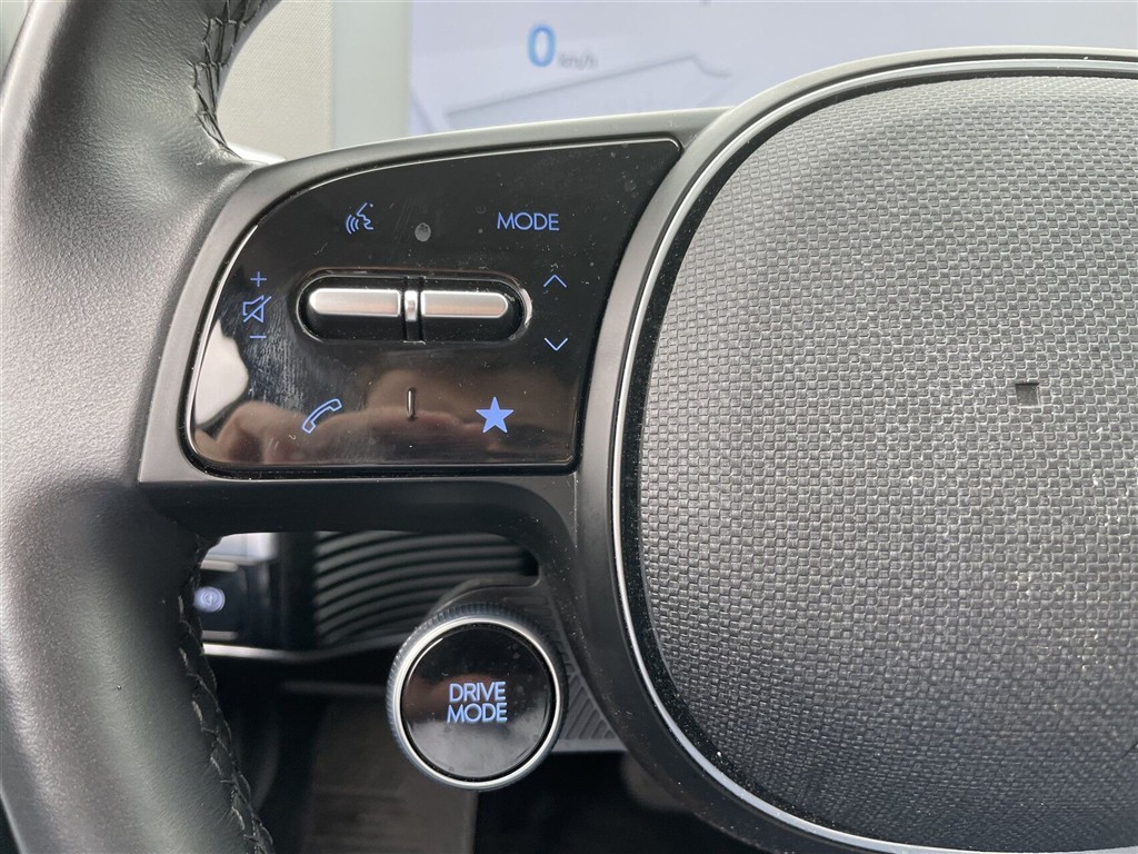 Hyundai Ioniq 5 Electric 77,4 kWh Essential 229HK 5d Aut. - Image 7
