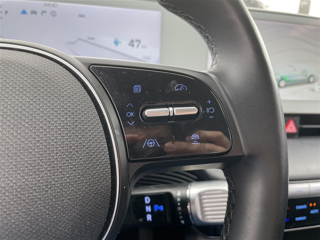 Hyundai Ioniq 5 Electric 77,4 kWh Essential 229HK 5d Aut. - Image 8