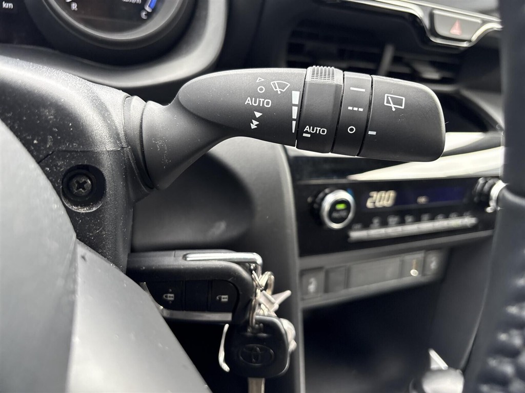 Toyota Yaris Cross 1,5 Hybrid Essential Comfort 116HK 5d Trinl. Gear - Image 14
