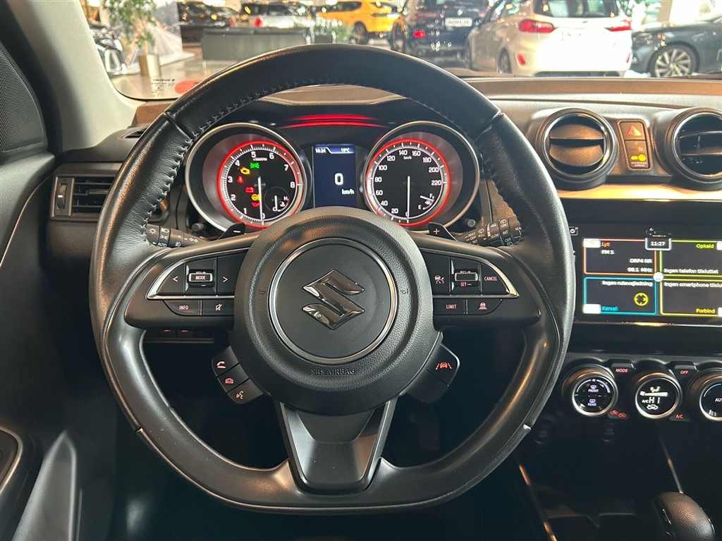 Suzuki Swift 1,2 Dualjet Mild hybrid Exclusive AEB CVT 83HK 5d Trinl. Gear - Image 9