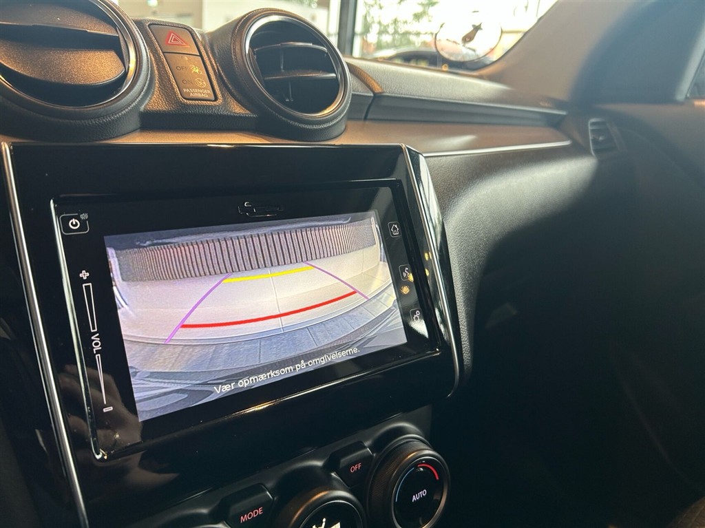Suzuki Swift 1,2 Dualjet Mild hybrid Exclusive AEB CVT 83HK 5d Trinl. Gear - Image 11