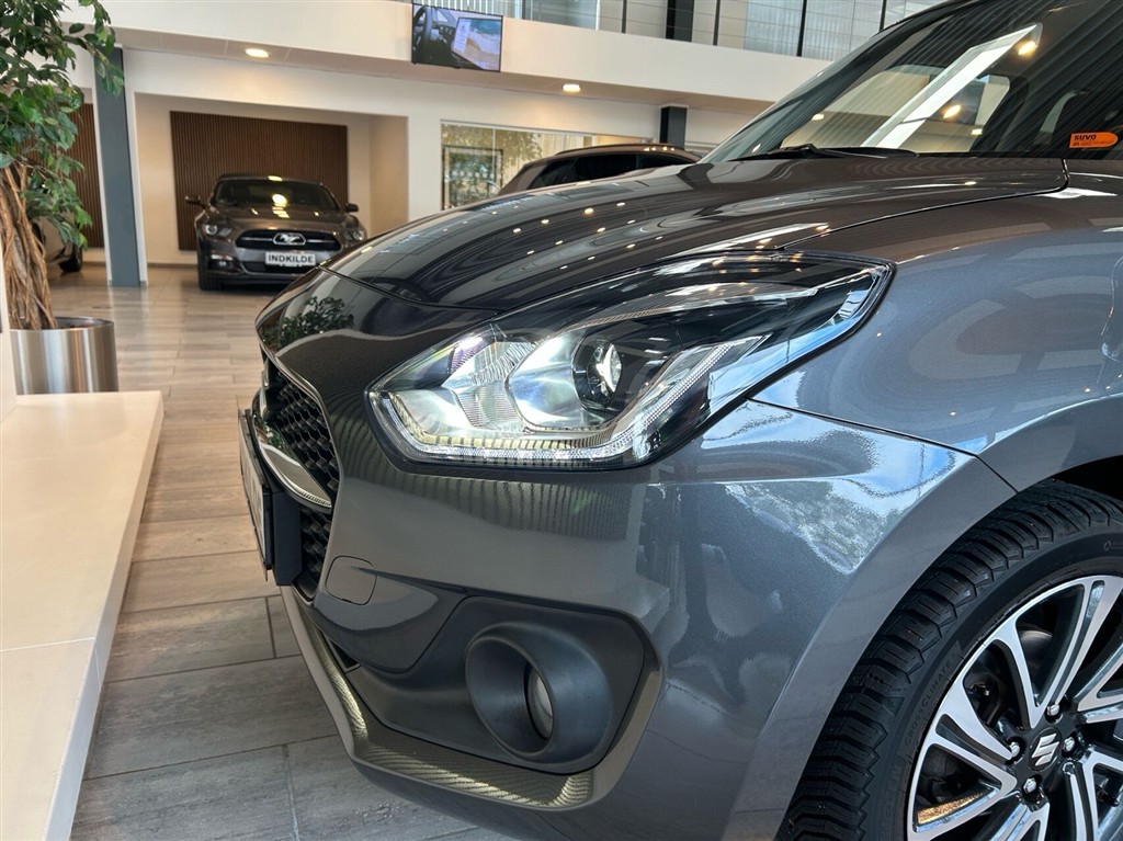 Suzuki Swift 1,2 Dualjet Mild hybrid Exclusive AEB CVT 83HK 5d Trinl. Gear - Image 14