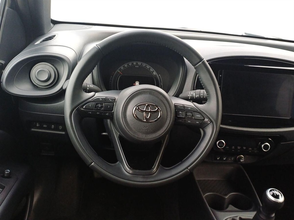 Toyota Aygo X 1,0 VVT-I Active 72HK 5d - Image 11
