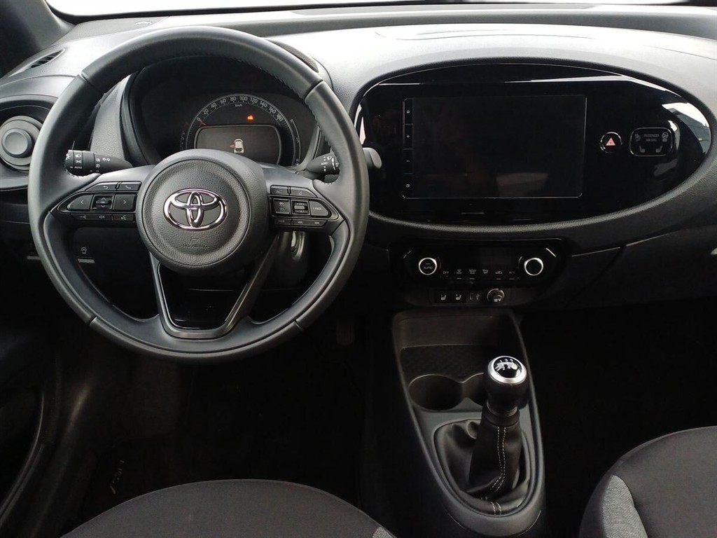 Toyota Aygo X 1,0 VVT-I Active 72HK 5d - Image 14