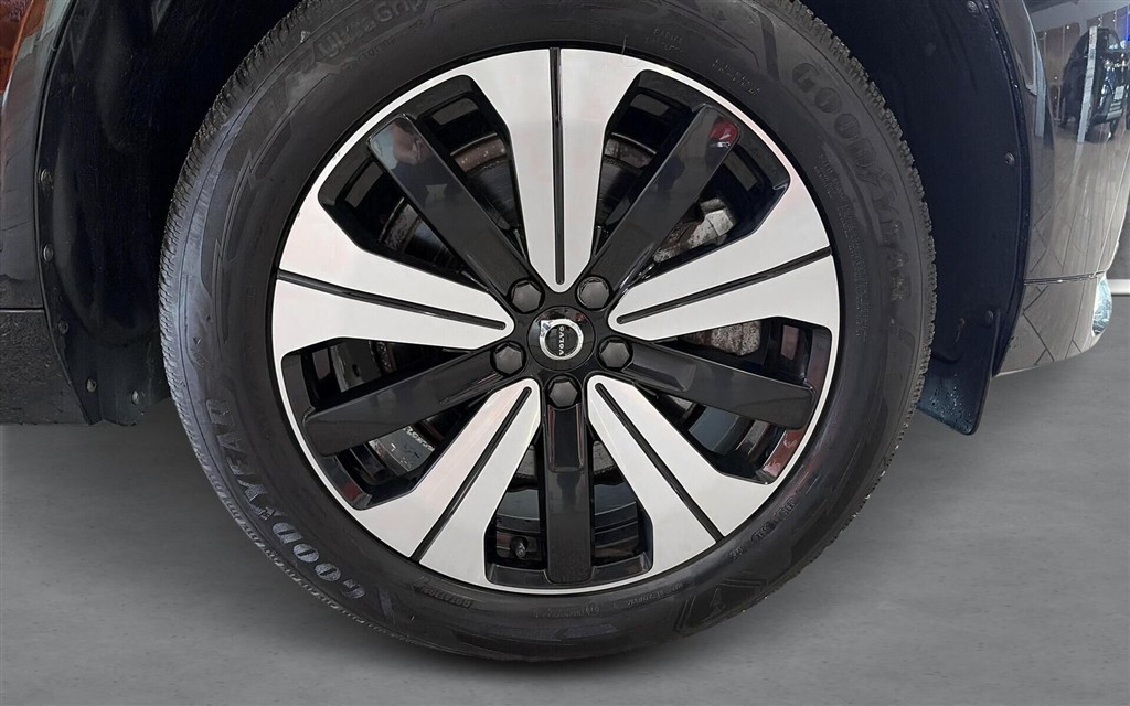 Volvo XC60 2,0 T6 Recharge Plugin-hybrid R-design AWD 350HK 5d 8g Aut. - Image 16