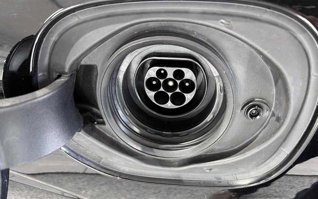 Volvo XC60 2,0 T6 Recharge Plugin-hybrid R-design AWD 350HK 5d 8g Aut. - Image 23