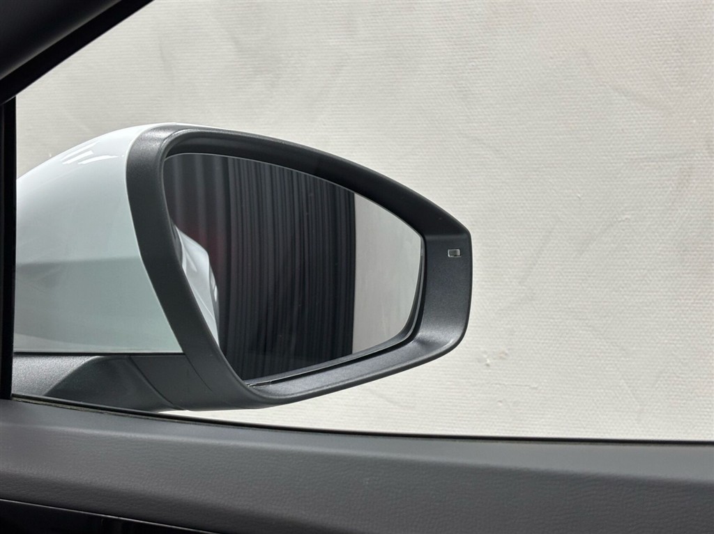 VW ID.4 EL Pure Performance 170HK 5d Aut. - Image 22