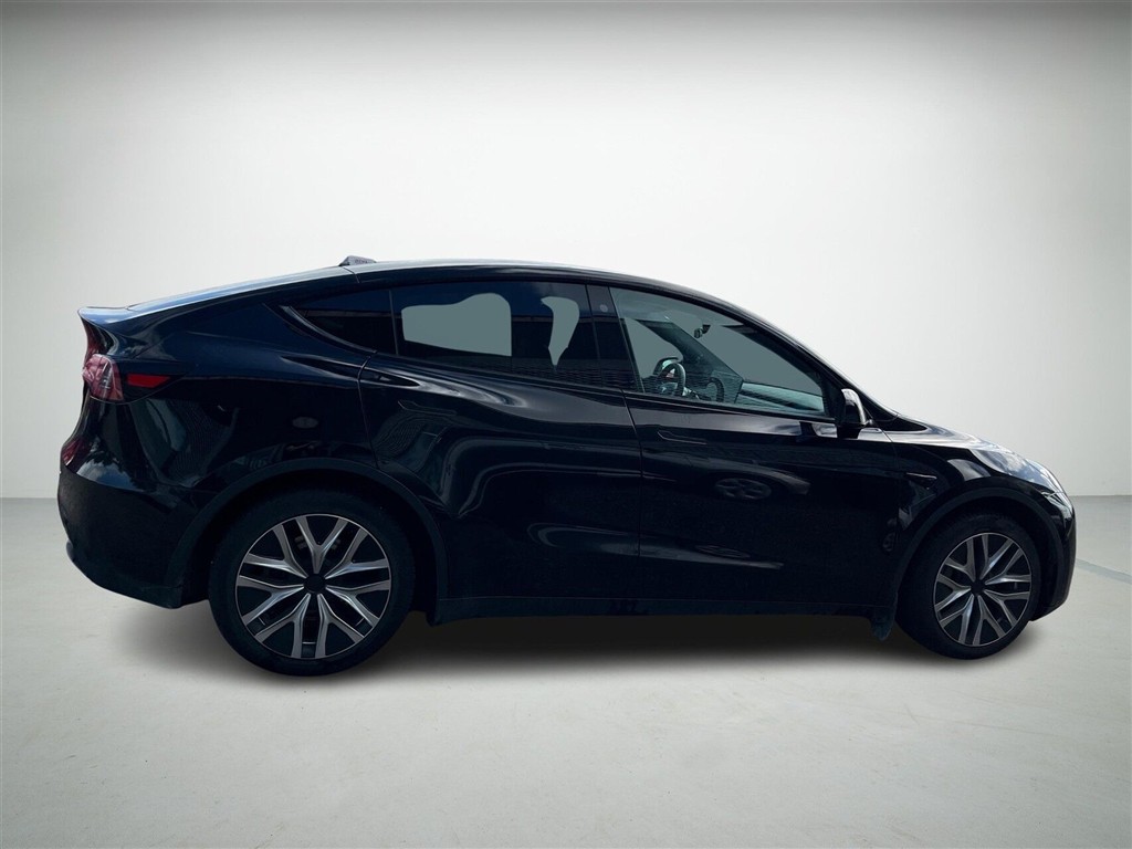 Tesla Model Y EL RWD 299HK 5d Aut. - Image 5