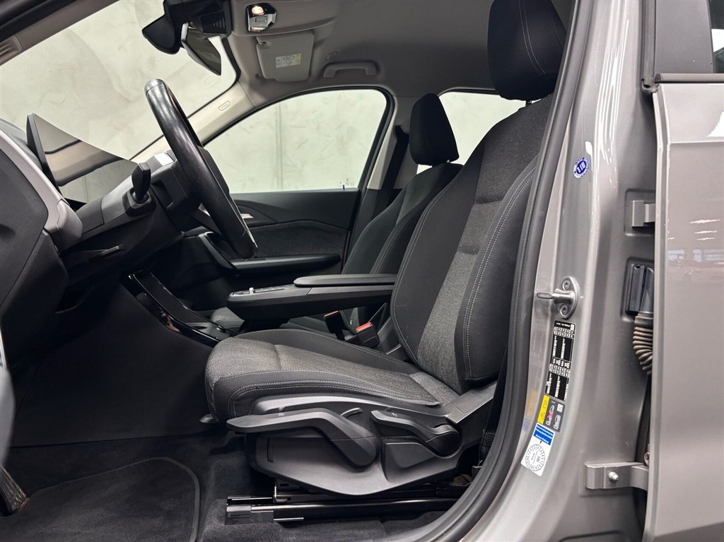 BMW iX1 xDrive30 EL 4x4 313HK 5d Aut. - Image 13