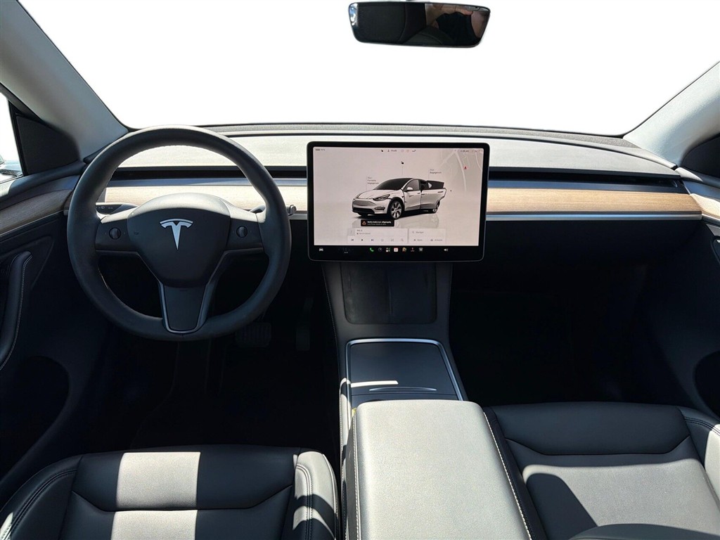 Tesla Model Y EL Long Range AWD 514HK 5d Aut. - Image 4