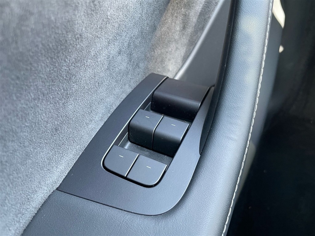 Tesla Model Y EL Long Range AWD 514HK 5d Aut. - Image 18