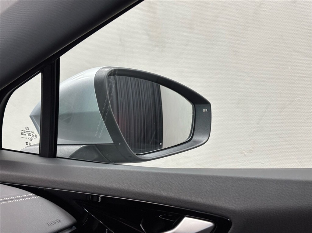 VW ID.4 EL Pro Performance 204HK 5d Aut. - Image 22