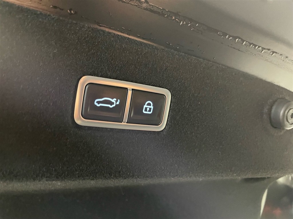 Hyundai Ioniq 6 Electric 77,4 kWh Techniq 229HK Aut. - Image 9