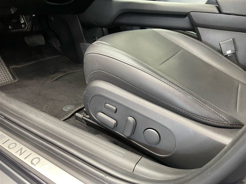 Hyundai Ioniq 6 Electric 77,4 kWh Techniq 229HK Aut. - Image 13