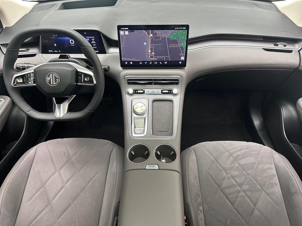 MG MGS6 Electric Long Range Luxury 245HK 5d Aut. - Image 5