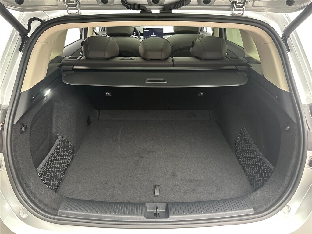 MG MGS6 Electric Long Range Luxury 245HK 5d Aut. - Image 14
