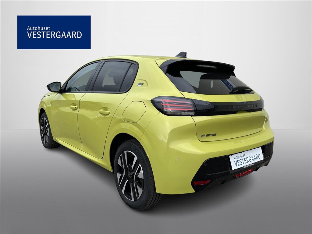 Peugeot e-208 EL Allure 156HK 5d Aut. - Image 3