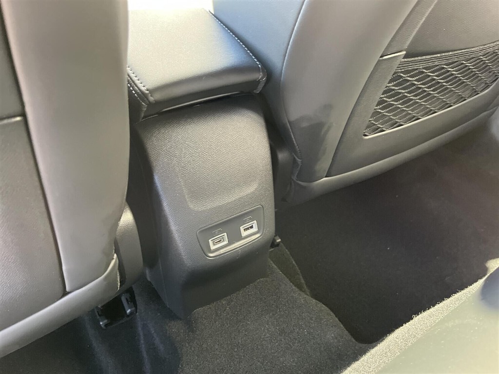 Peugeot e-208 EL GT 156HK 5d Aut. - Image 14
