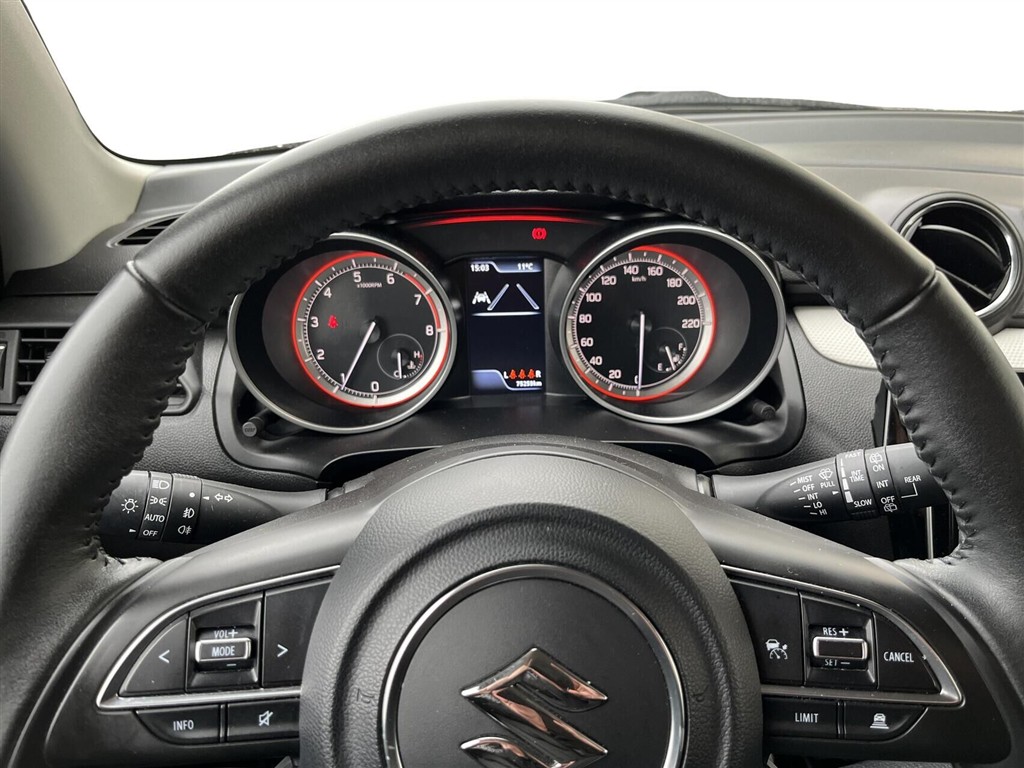 Suzuki Swift 1,2 Dualjet Mild hybrid Action AEB 83HK 5d - Image 12