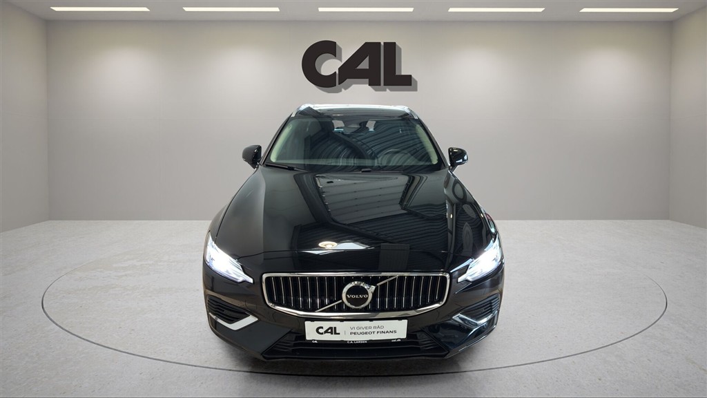Volvo V60 2,0 T6 Recharge Plugin-hybrid Core AWD 350HK Stc 8g Aut. - Image 4